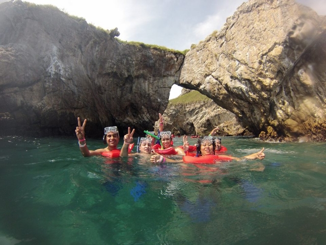  Snorkeling on the island 