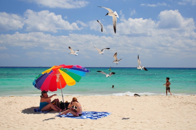  Sdraiati sulla spiaggia 