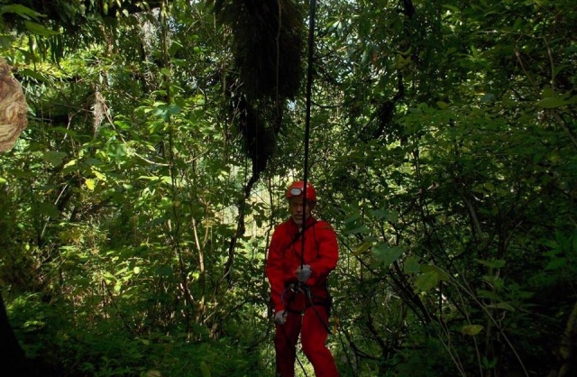  Descendre en rappel 