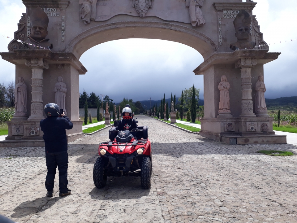 res_o-38741-cuatrimotos_de_fran_15069539548677.jpg res_o-38741-cuatrimotos_de_fran_15069539548677.jpg