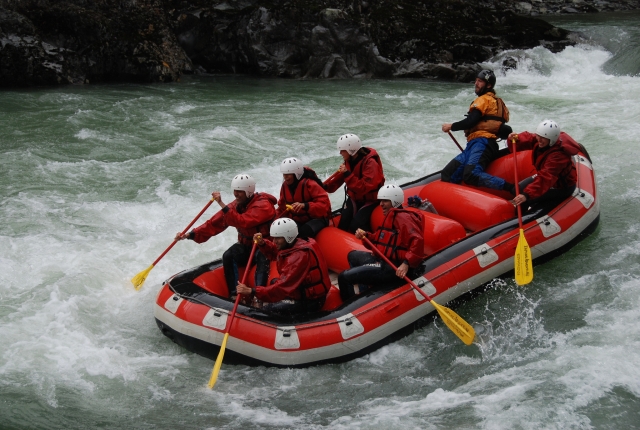  Fazendo rafting 