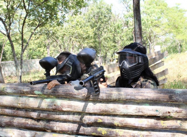  Players behind the wooden protections 