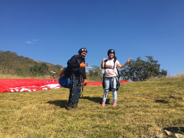  Prepared to fly paragliding 