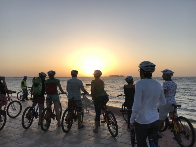  Twilight on the Malecón 