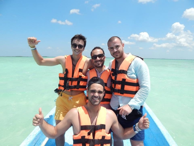 Ven con amigos