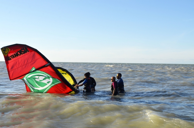 Kitesurfing classes 