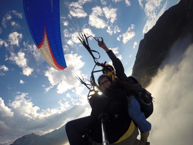  Fliegen zwischen den Wolken von Santiago 