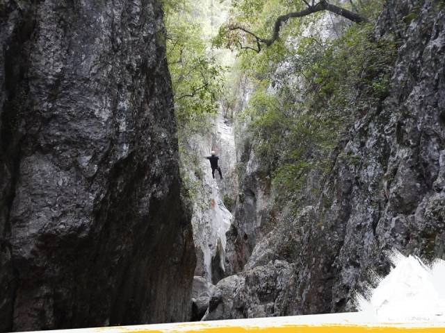Cañonismo en cascadas de Monterrey