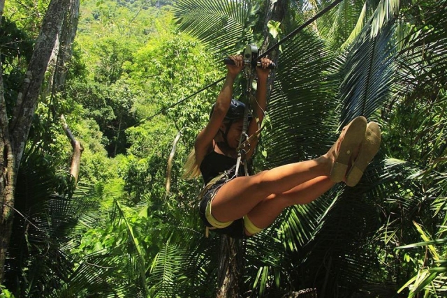 Experiencia en tirolesa