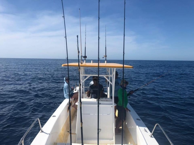  在下加利福尼亚州钓鱼运动 