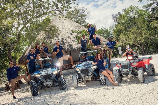 Il nostro staff con tutta l'attitudine