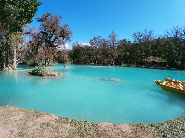  Bellissima laguna