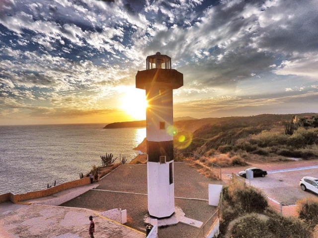  Huatulco Bay Lighthouse 