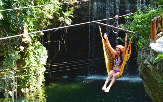  Couple zip line Xplor Park