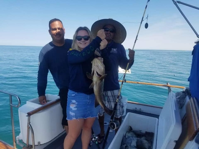  Fishing in San Jorge Island
