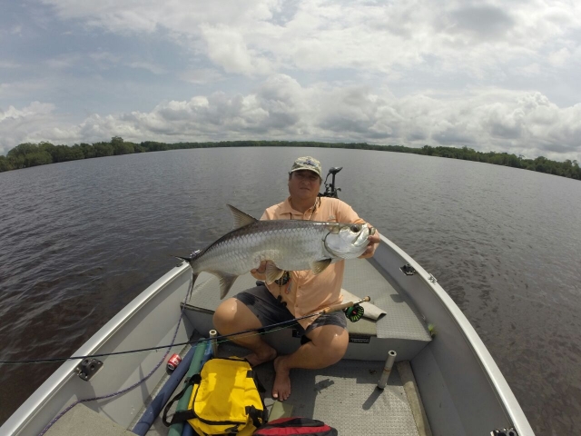  Sport fishing by boat 