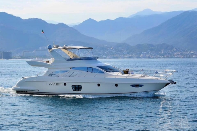  Amusez-vous comme Dieu l'a prévu sur notre yacht de luxe 