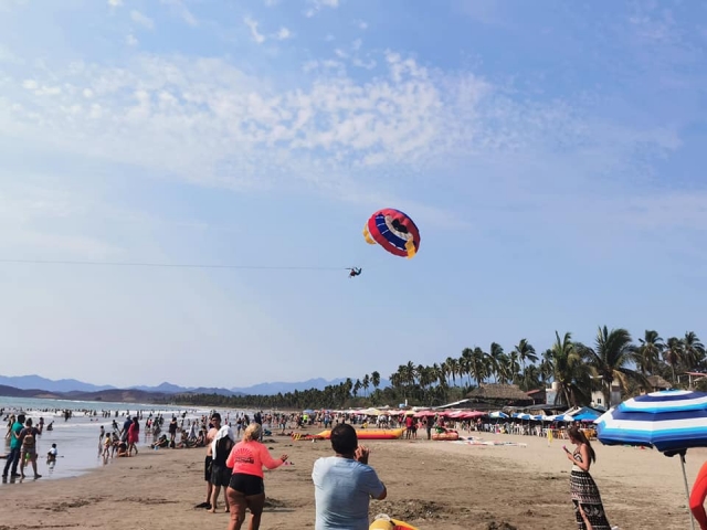  滑翔伞 Playa Linda Ixtapa 