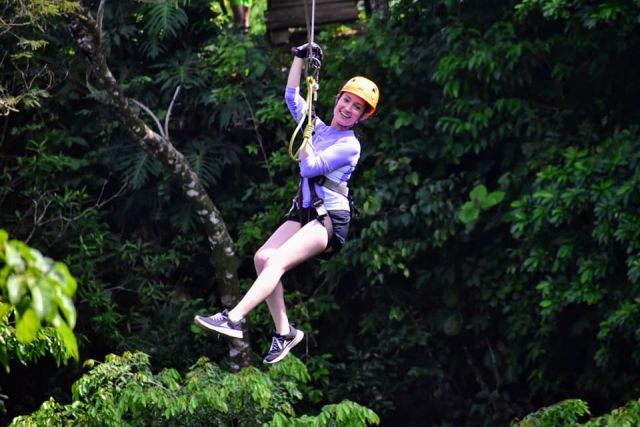 Zipline-Wasserfall el Tucan 