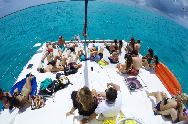 e-19758119-islamujeres-catamaran16280341367440.jpg