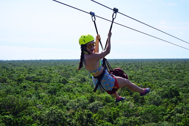  Volare su una zipline 