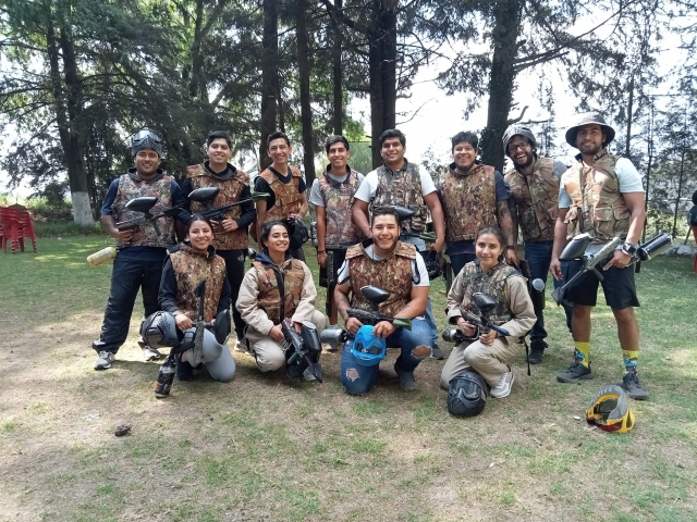 Attrezzatura per giocare a paintball 