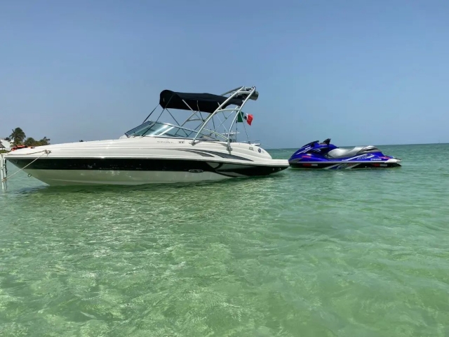  Yacht e moto d'acqua 