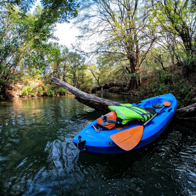  Kayak nel torrente 