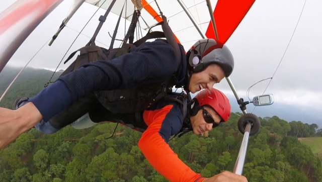  Tandem flight 