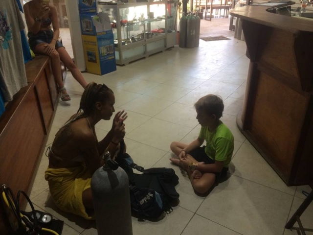  Cours de plongée en apnée. 