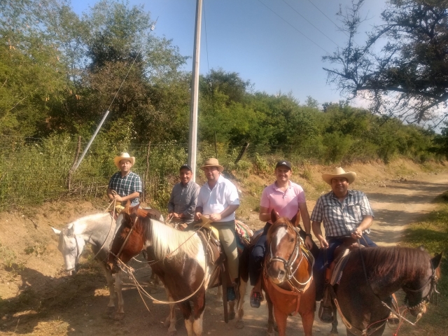 Cabalgata en grupo