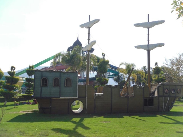  Pirate ship 