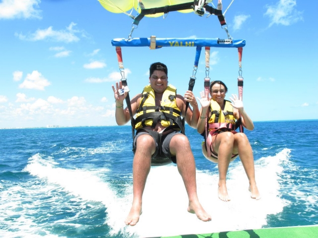  Parasail como um casal 