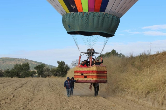  La mongolfiera sta per atterrare 