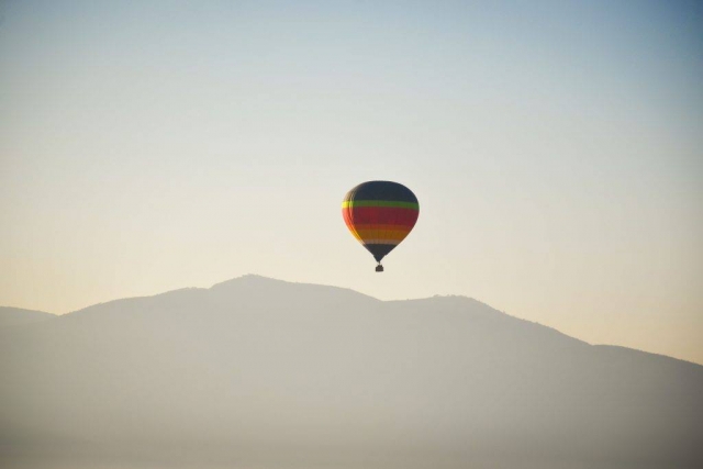  Colorful hot air balloon