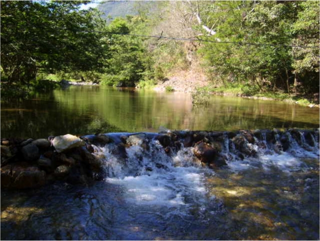  Acque del fiume 