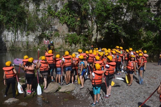  Listening to the guide 