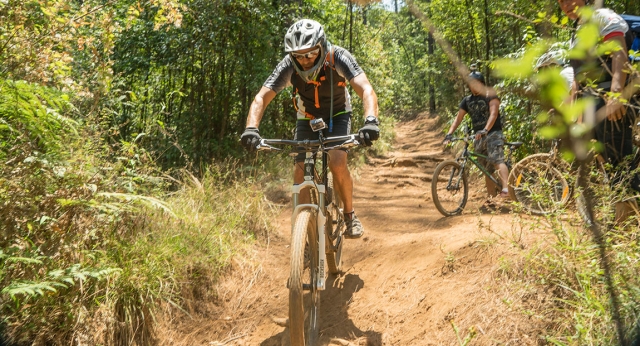  Pedalando lungo il percorso della Valle de Bravo 
