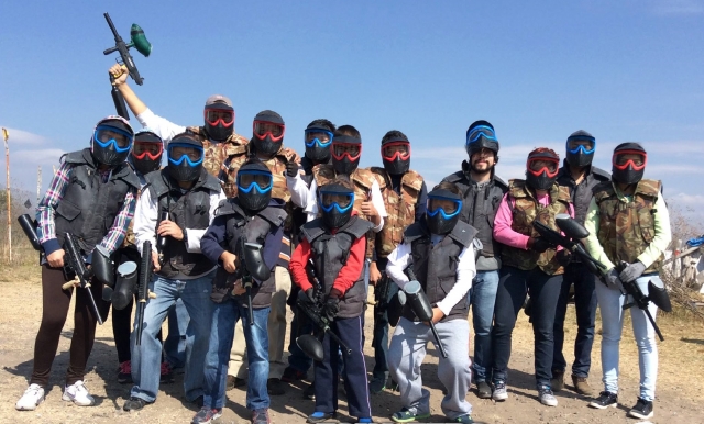  com a equipe colocada para entrar no campo 