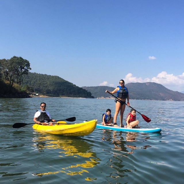  Learn SUP in Valle de Bravo 