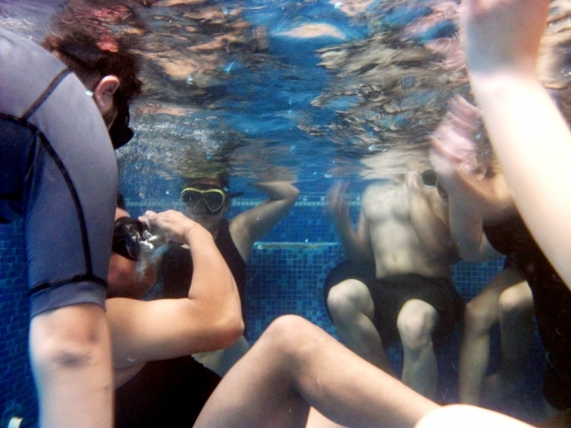  Diving Experience, lo svuotamento in acqua 