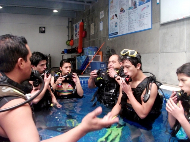  Diving Experience, l'uso dell'attrezzatura subacquea 