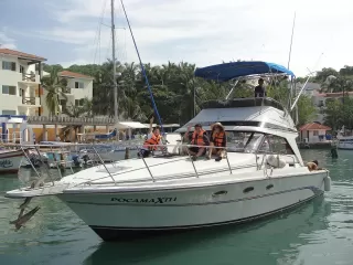 Sport fishing on a yacht 5 hours in Bahia Huatulco
