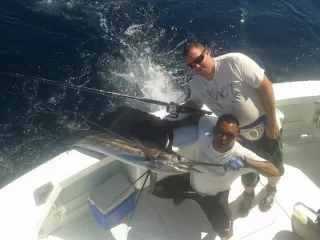 Fishing on a private yacht 6 hours in Huatulco