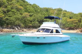 Fishing 3 hours by Bandit boat in Huatulco