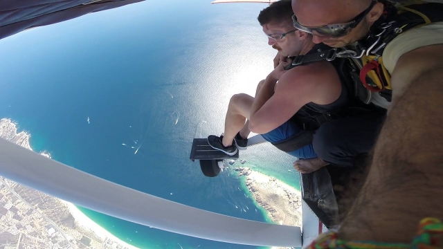  Waiting to jump 