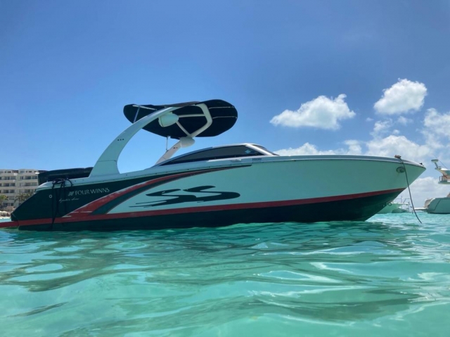  Wakeboard boat 
