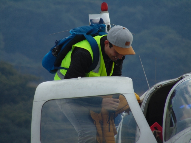  Boarding the aircraft 