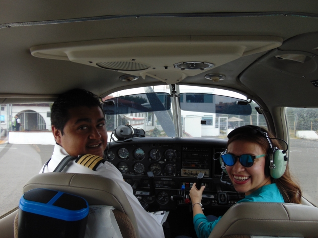  Pilot together with the student 