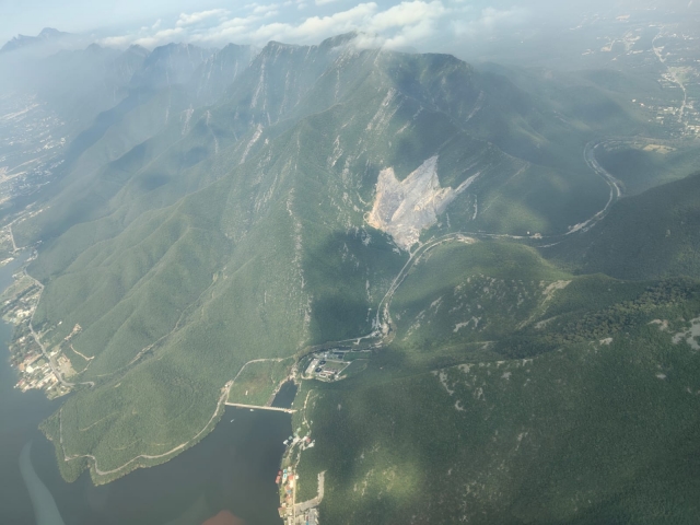  Vues vers les montagnes 